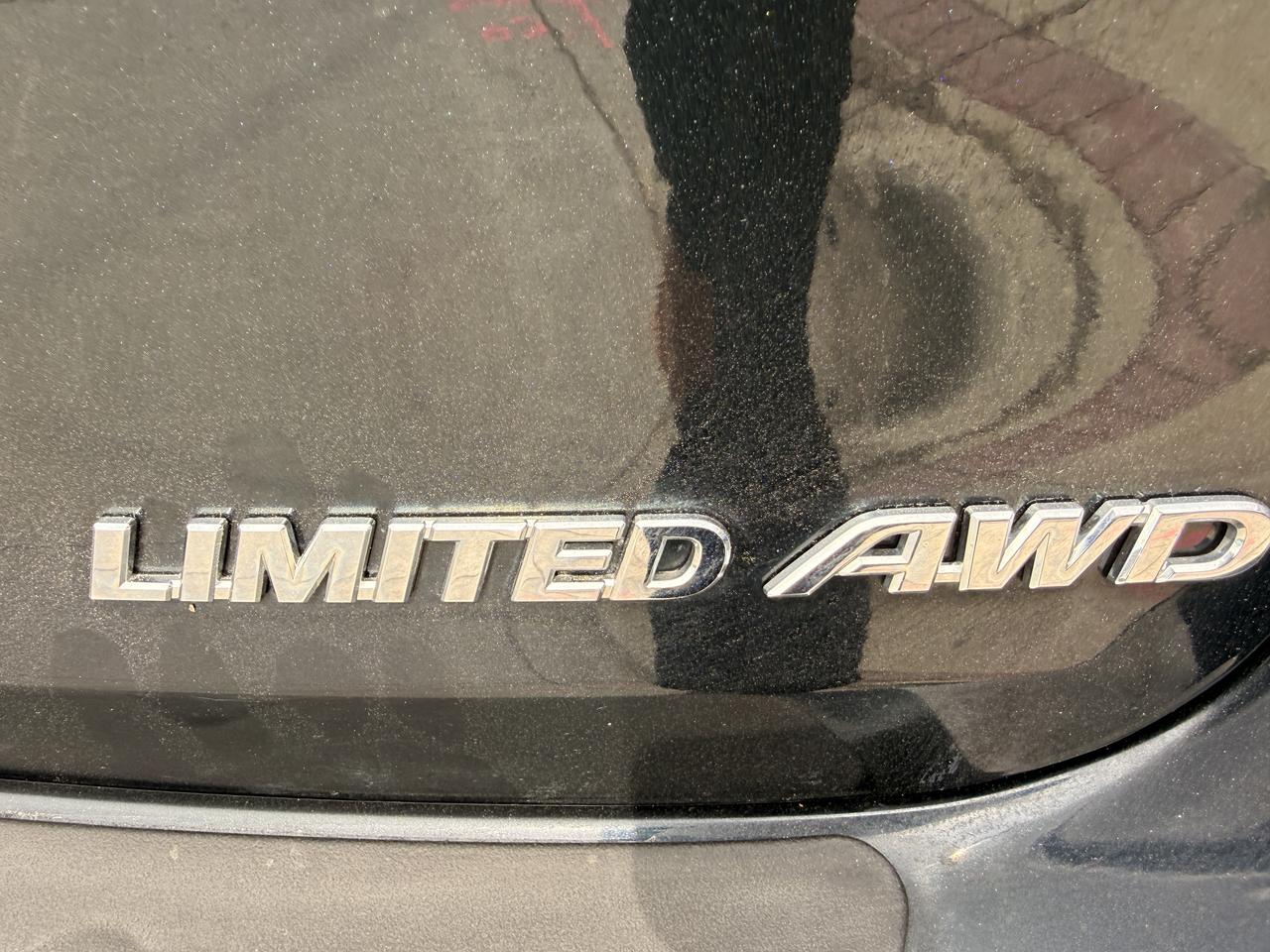 2014 Toyota Venza 4dr Wgn AWD limited Photo