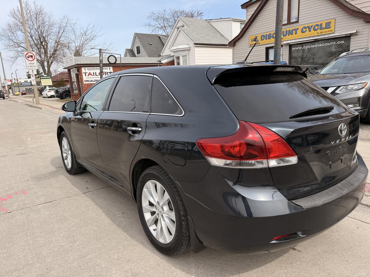 2014 Toyota Venza 4dr Wgn AWD limited Photo