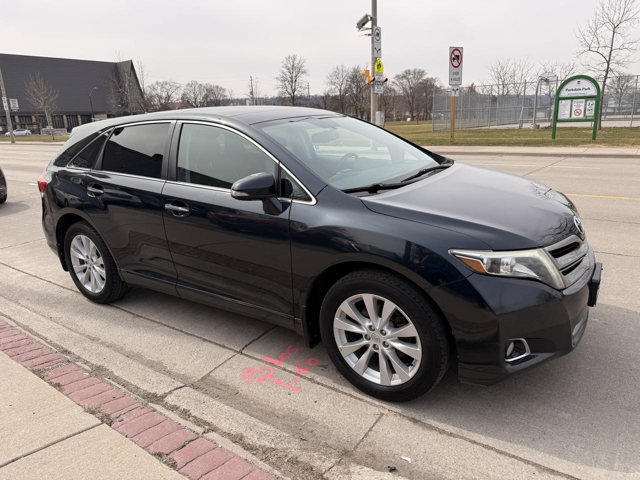 2014 Toyota Venza 4dr Wgn AWD limited Photo