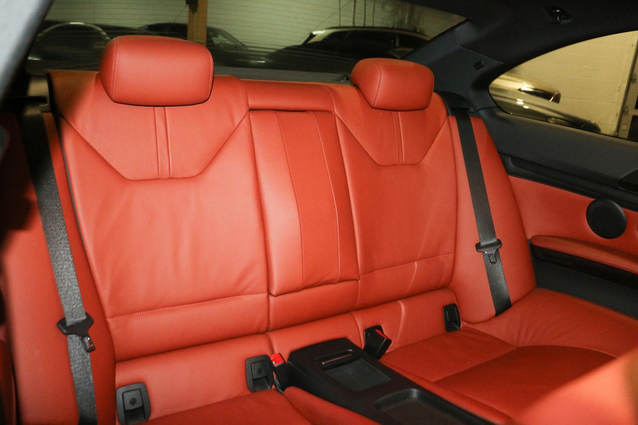 2009 BMW M3 - LEATHER|SUNROOF|NAVIGATION|HEATED SEATS Photo