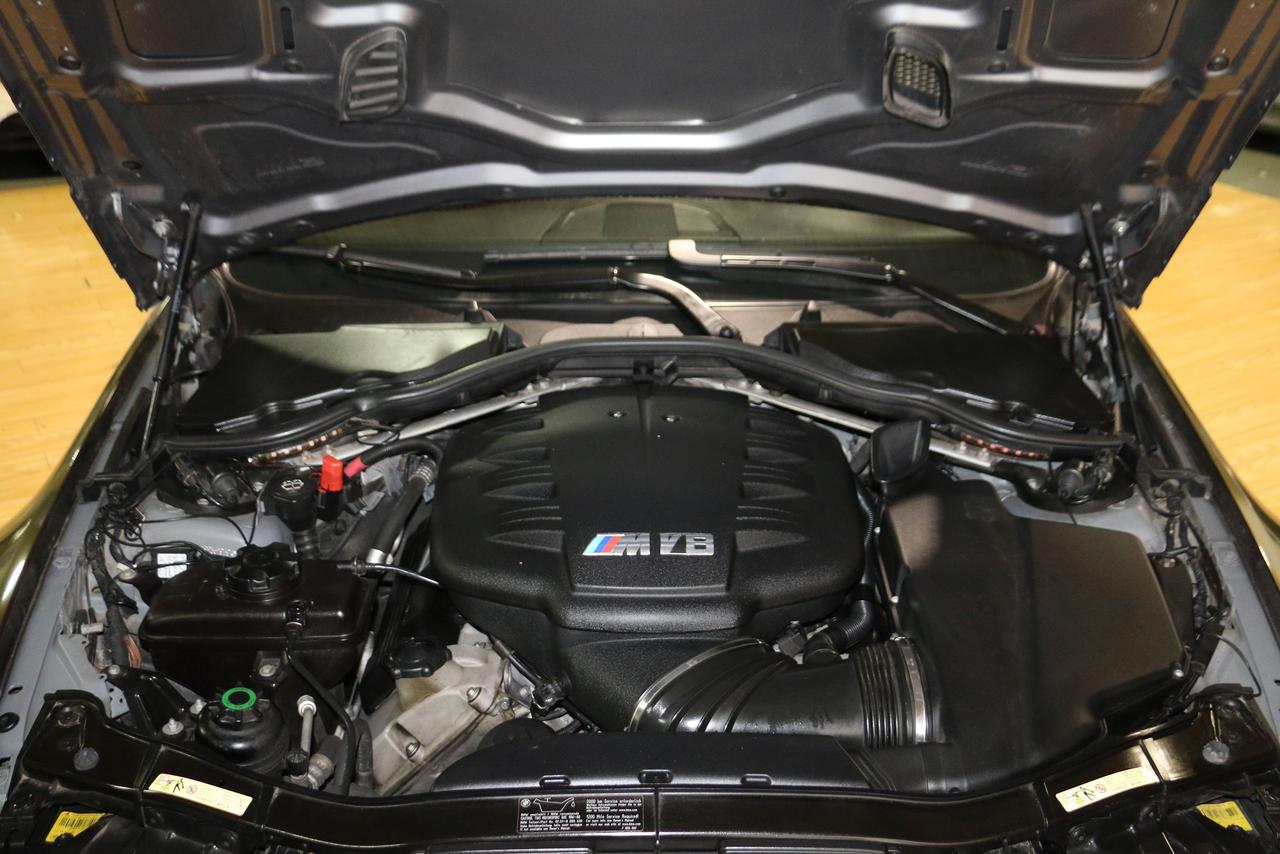 2009 BMW M3 - LEATHER|SUNROOF|NAVIGATION|HEATED SEATS Photo