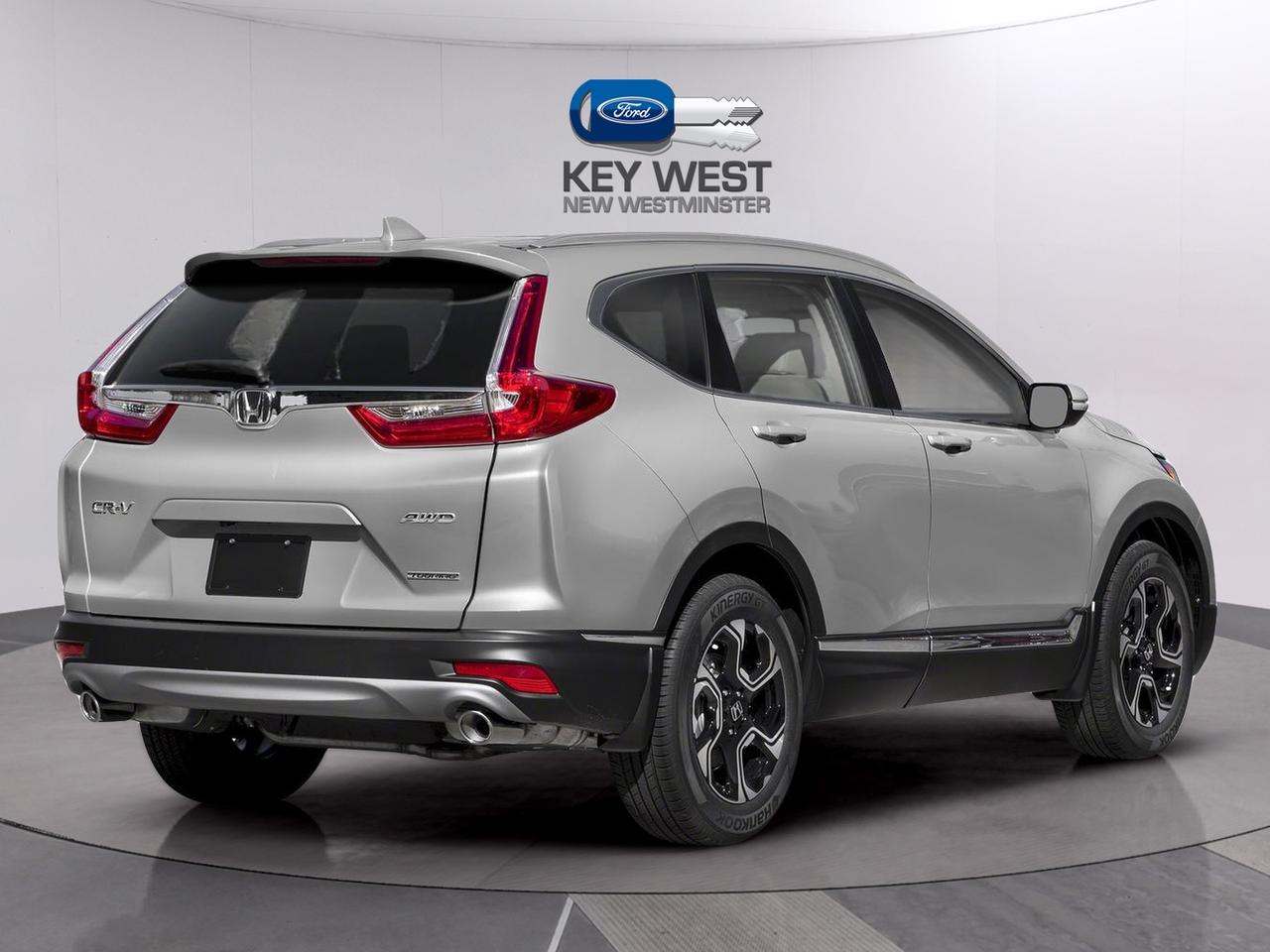 2019 Honda CR-V Touring Photo2