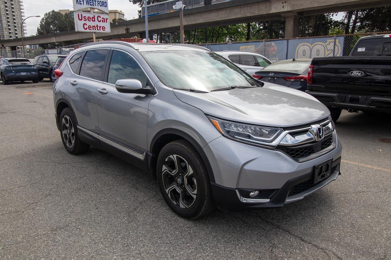 2019 Honda CR-V Touring Photo3