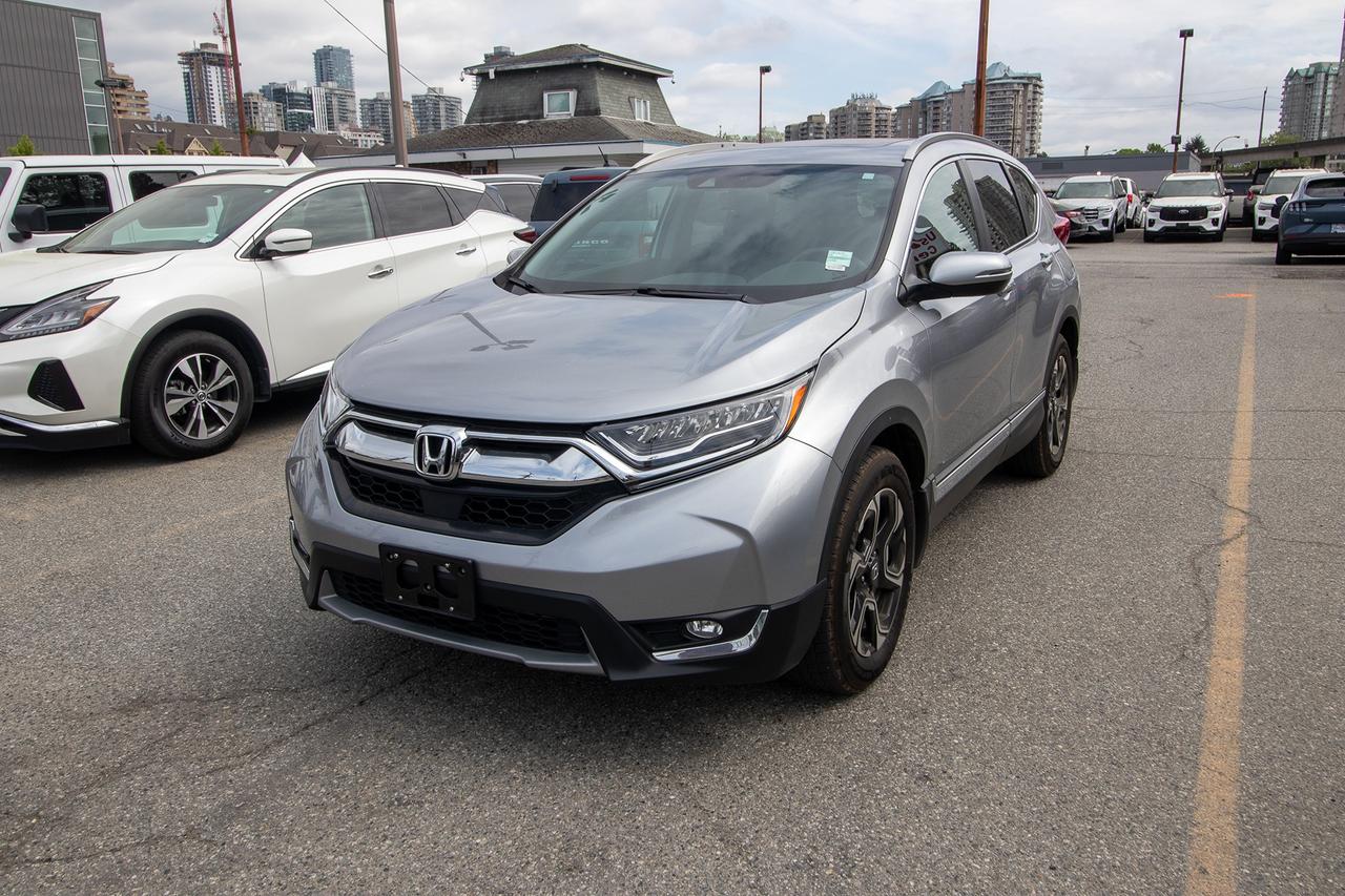2019 Honda CR-V Touring Photo0