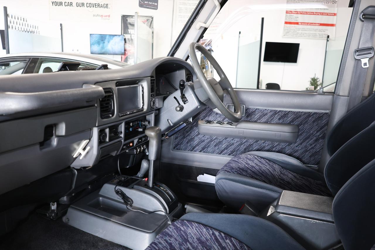 1995 Toyota Land Cruiser PRADO SX AUTO - 3.0L TURBO DIESEL Photo