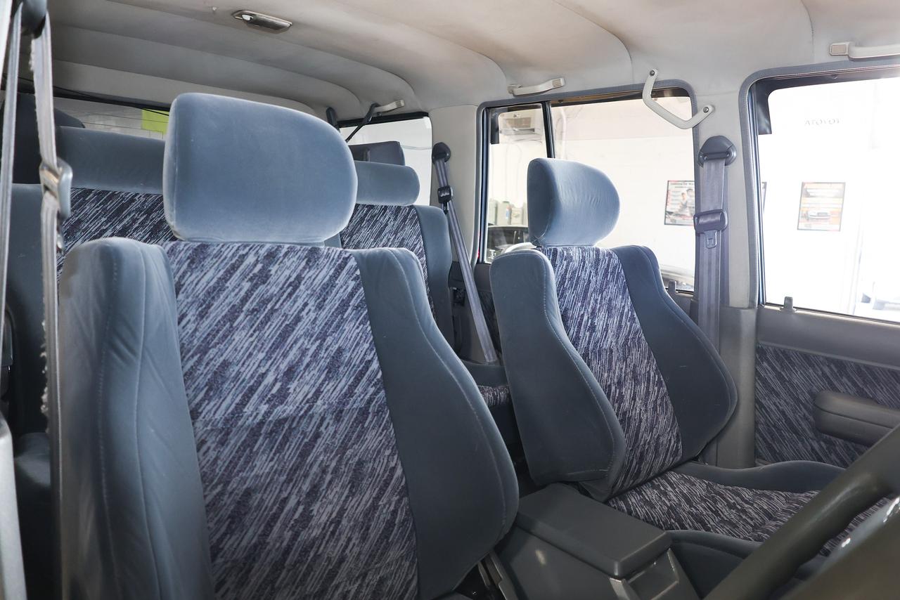 1995 Toyota Land Cruiser PRADO SX AUTO - 3.0L TURBO DIESEL Photo