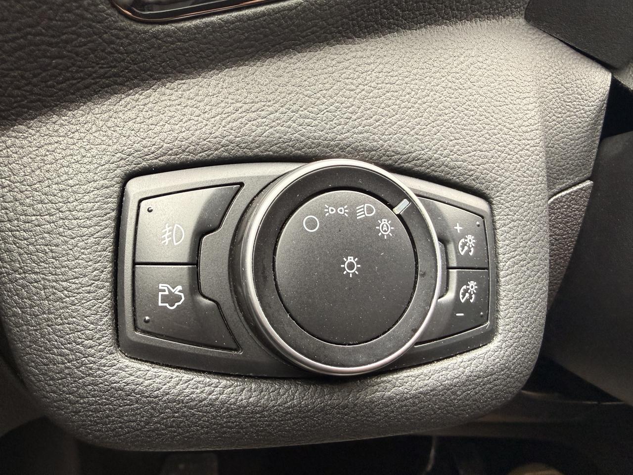 2016 Ford Escape 4WD 4DR TITANIUM Photo