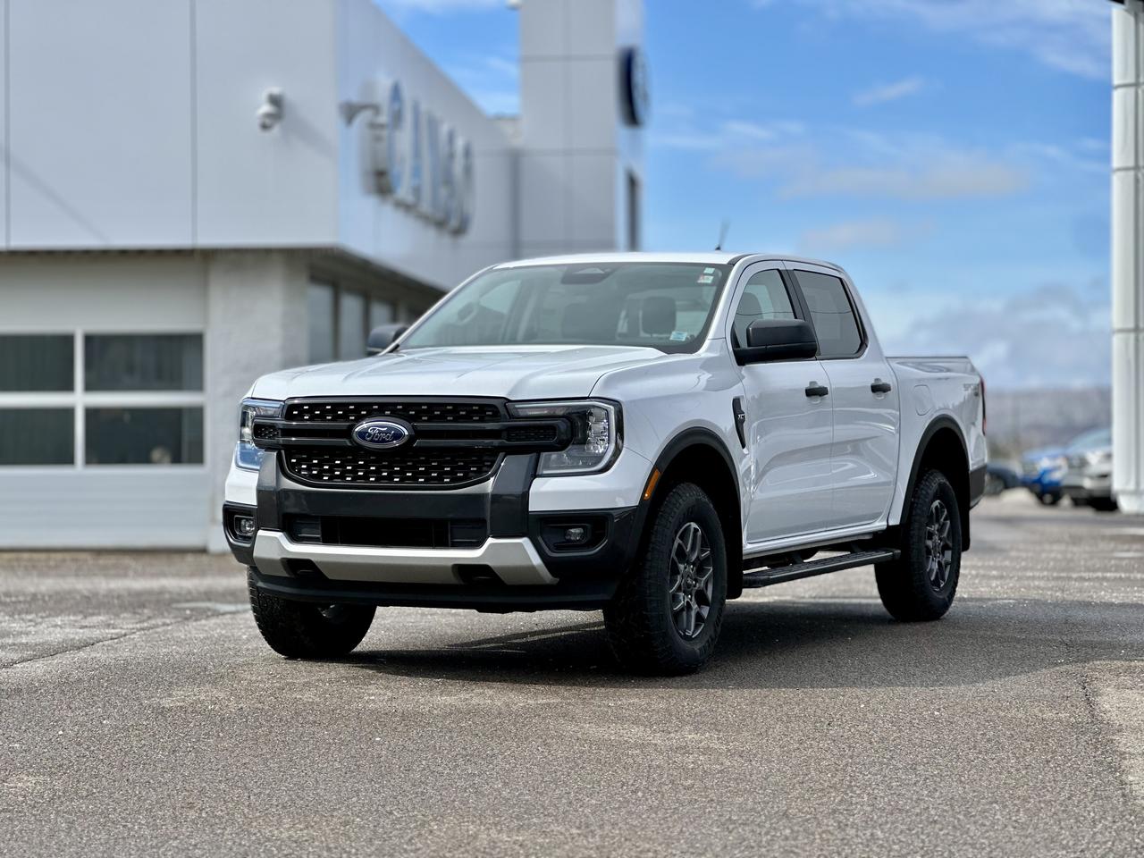 2026 Ford Ranger XLT 4WD SuperCrew 5' Box Photo2