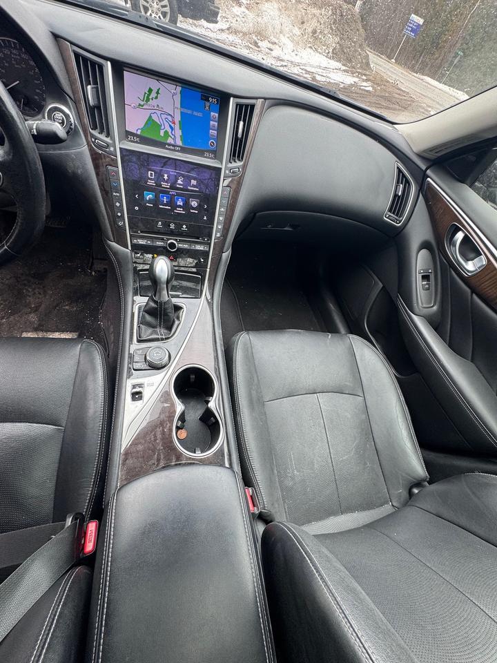 2015 Infiniti Q50 Sport Photo