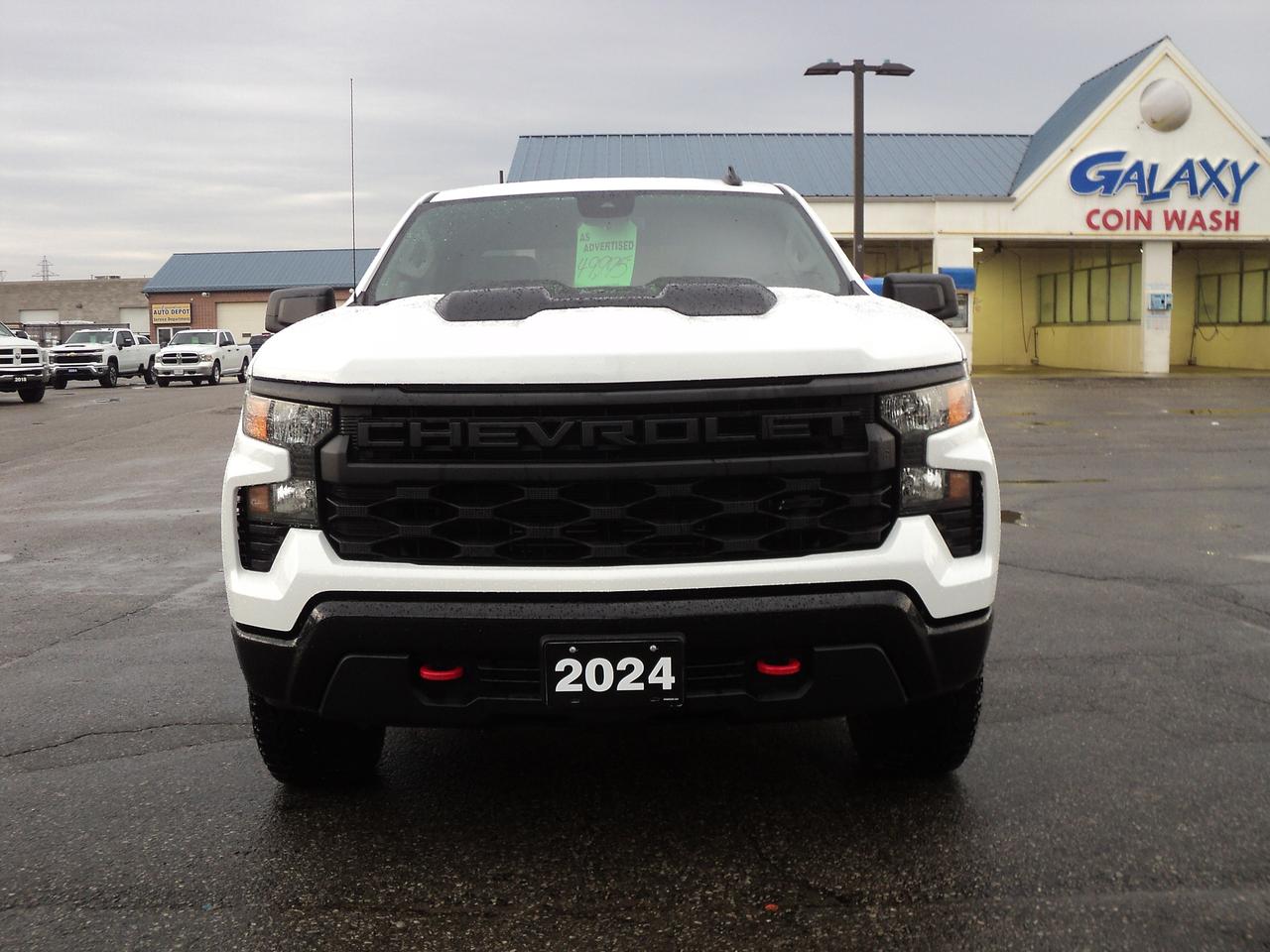 2024 Chevrolet Silverado 1500 CustomTrailBossZ71CrewCab 4WD 2.7L4cylGas 6'7"Box Photo