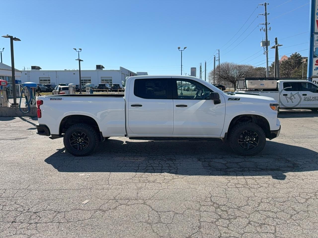2024 Chevrolet Silverado 1500 CustomTrailBossZ71CrewCab 4WD 2.7L4cylGas 6'7"Box Photo