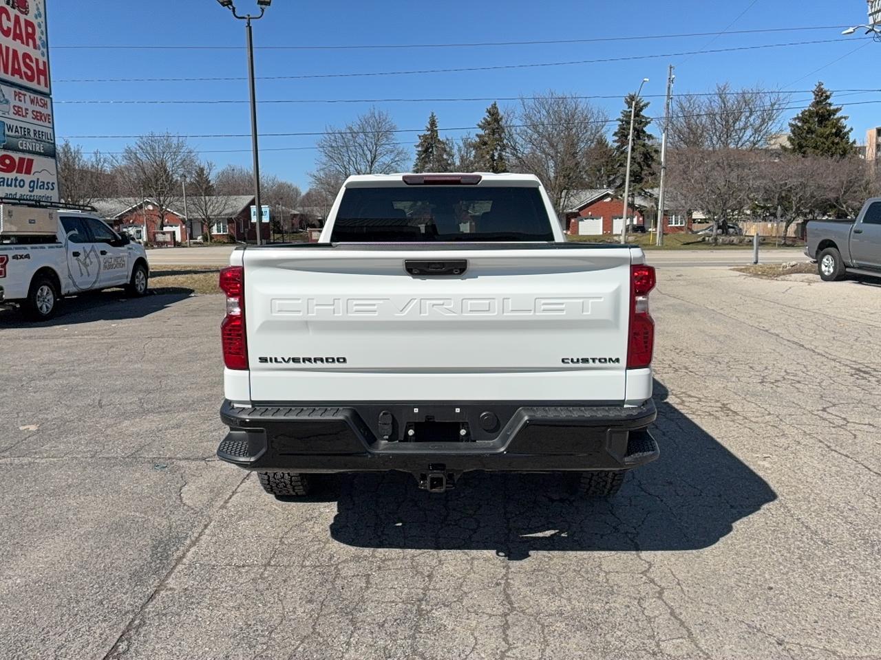 2024 Chevrolet Silverado 1500 CustomTrailBossZ71CrewCab 4WD 2.7L4cylGas 6'7"Box Photo