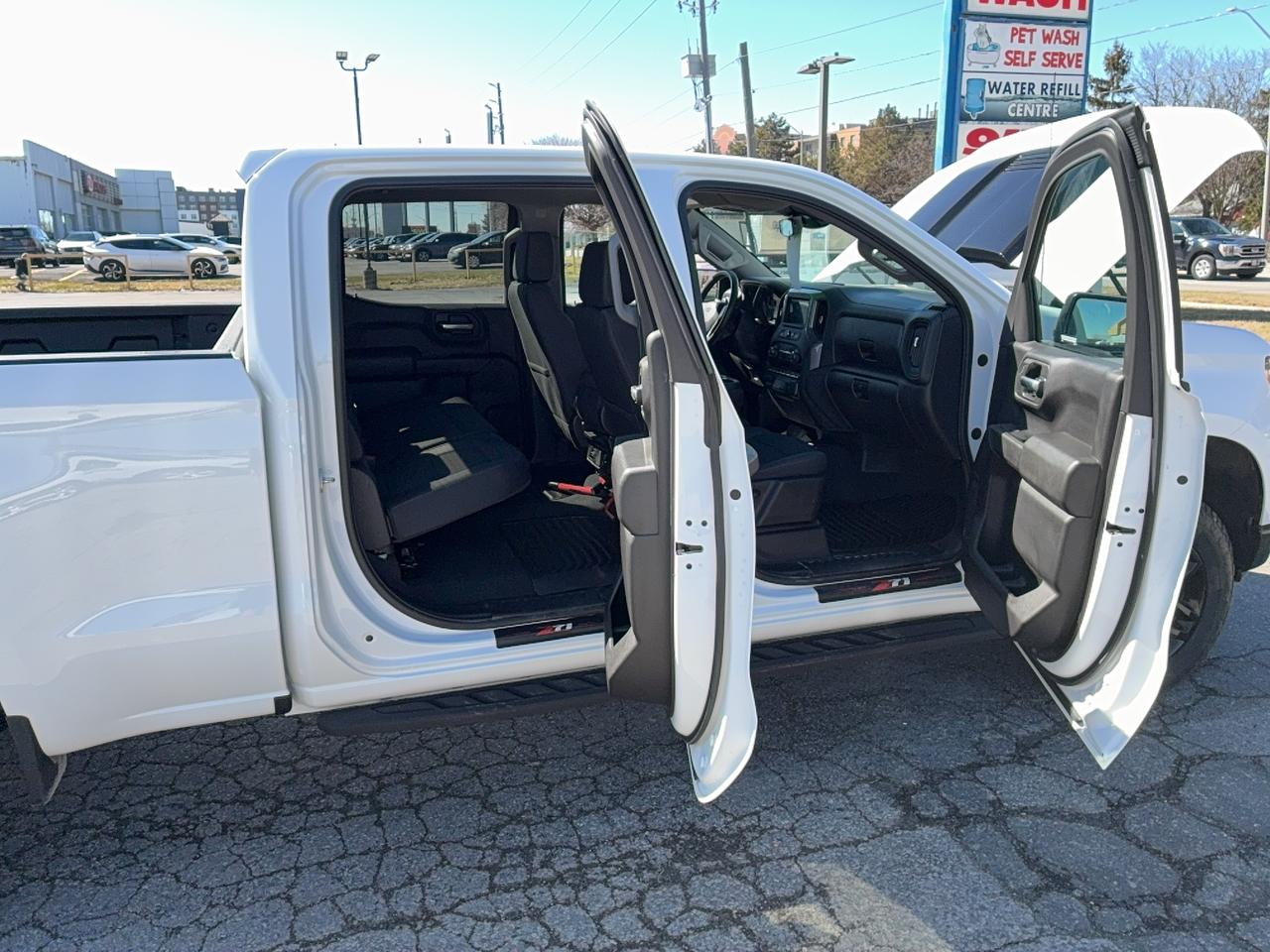 2024 Chevrolet Silverado 1500 CustomTrailBossZ71CrewCab 4WD 2.7L4cylGas 6'7"Box Photo