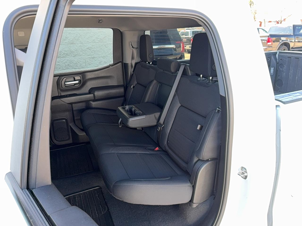 2024 Chevrolet Silverado 1500 CustomTrailBossZ71CrewCab 4WD 2.7L4cylGas 6'7"Box Photo