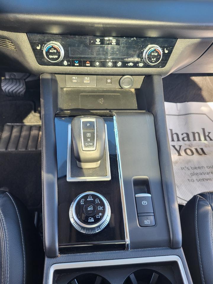 2022 Mitsubishi Outlander SEL Photo
