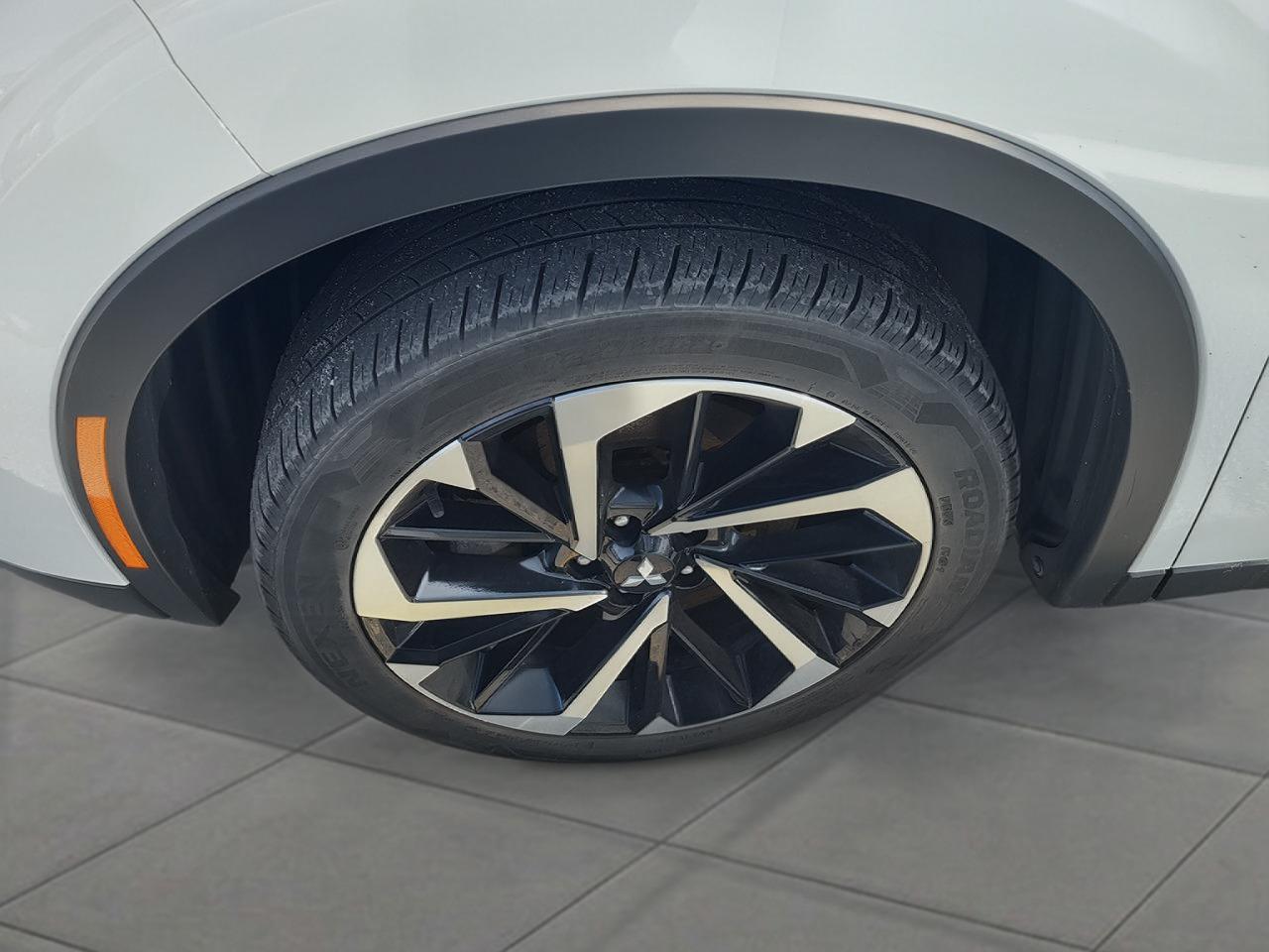 2022 Mitsubishi Outlander SEL Photo