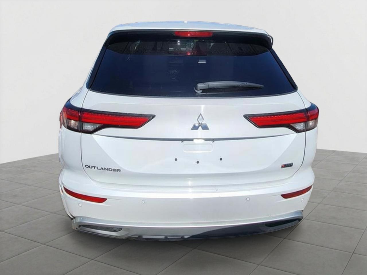 2022 Mitsubishi Outlander SEL Photo