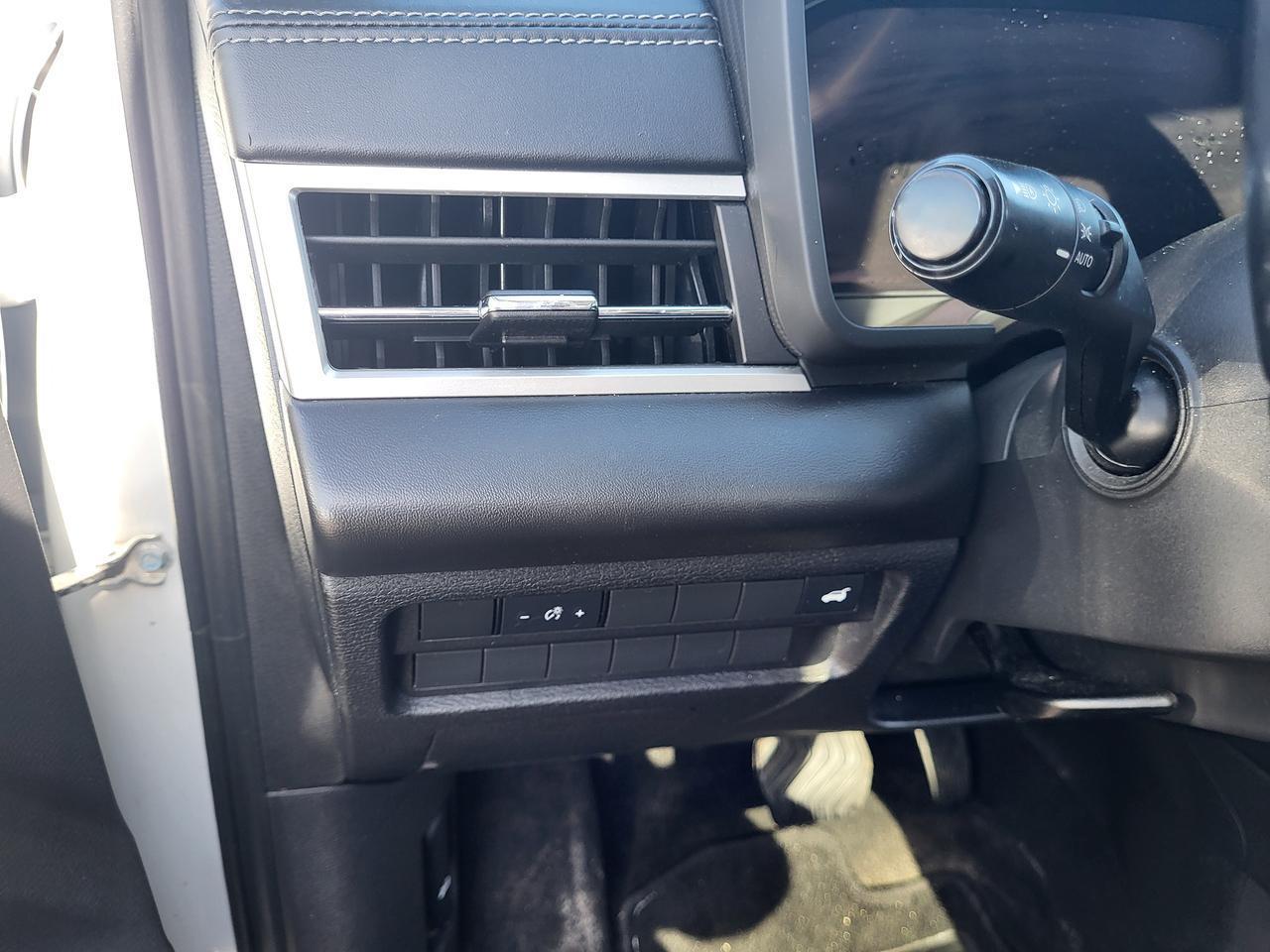 2022 Mitsubishi Outlander SEL Photo