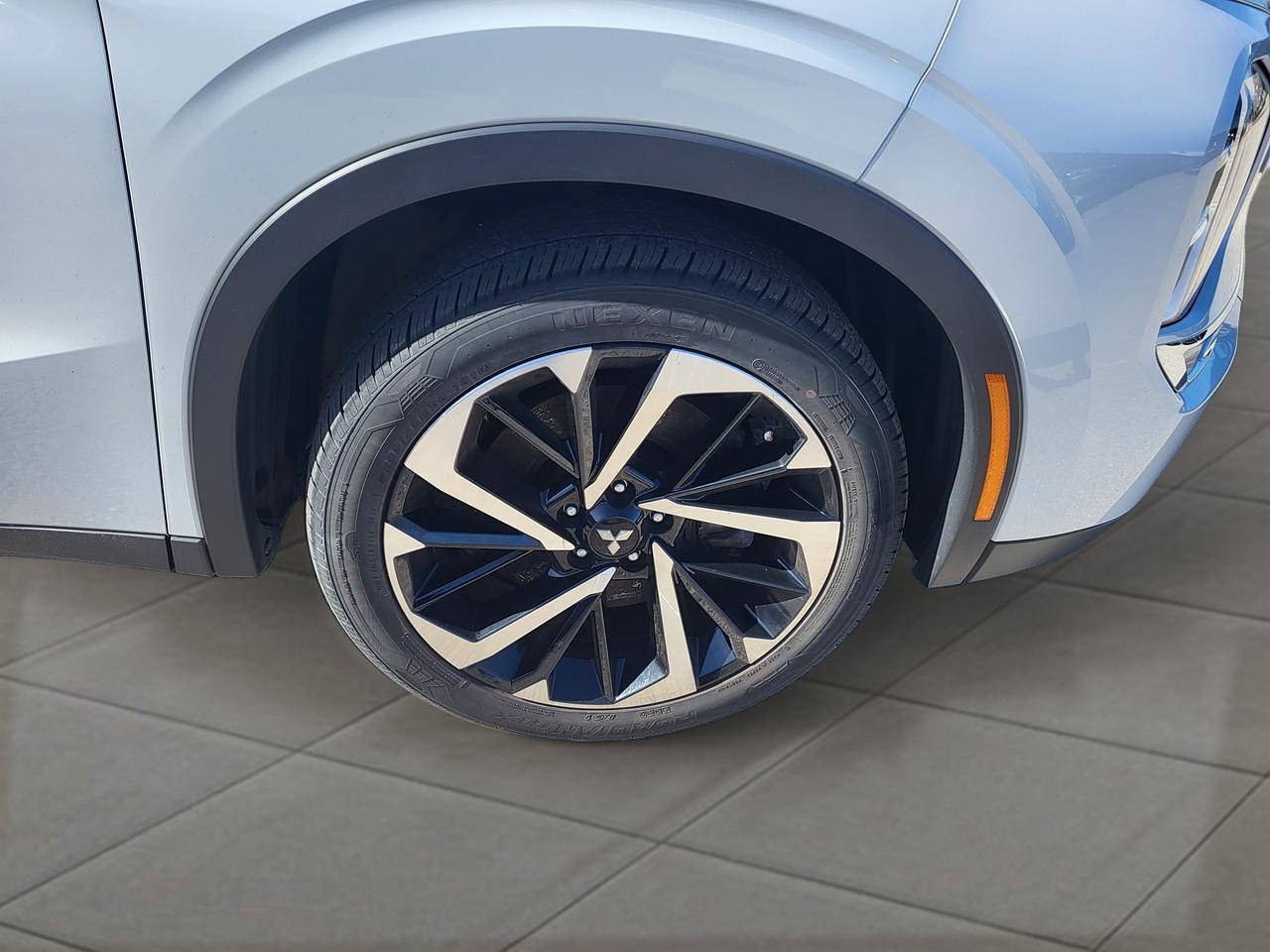 2022 Mitsubishi Outlander SEL Photo