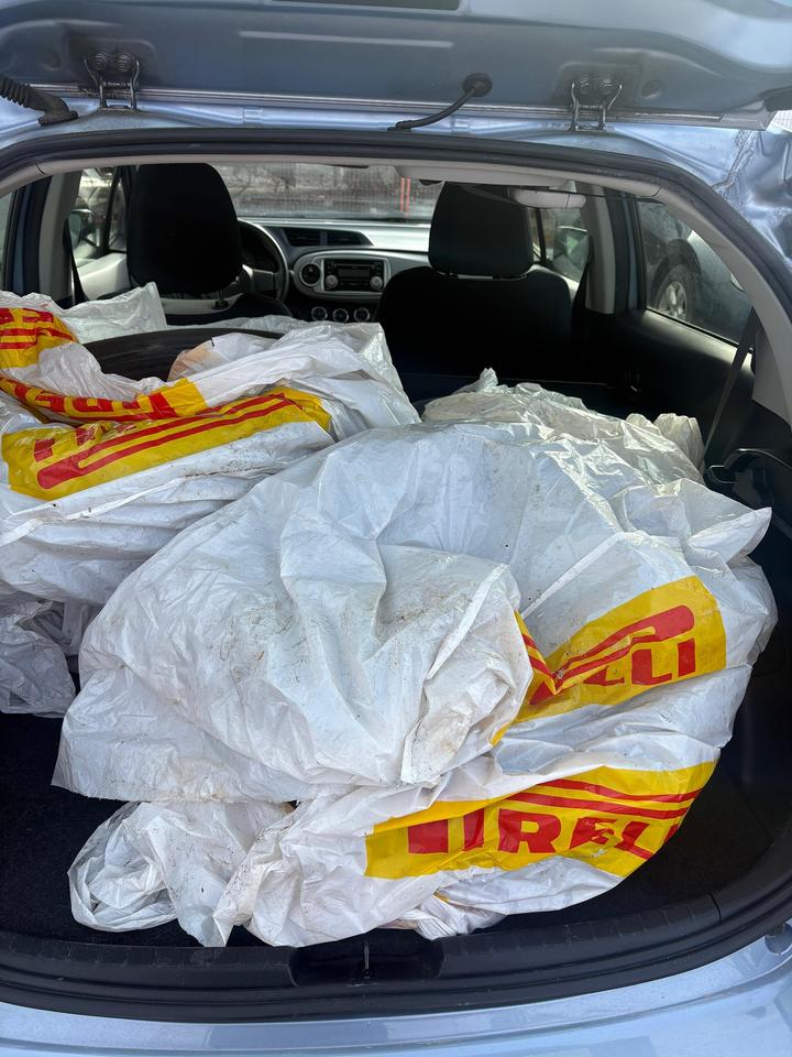 2012 Toyota Yaris LE Photo