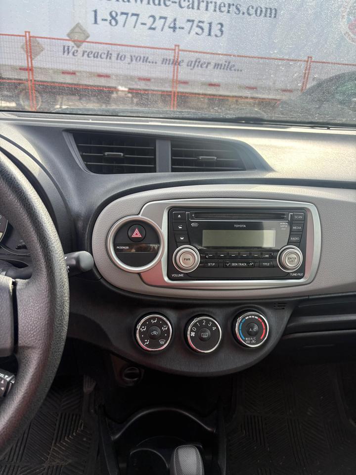 2012 Toyota Yaris LE Photo