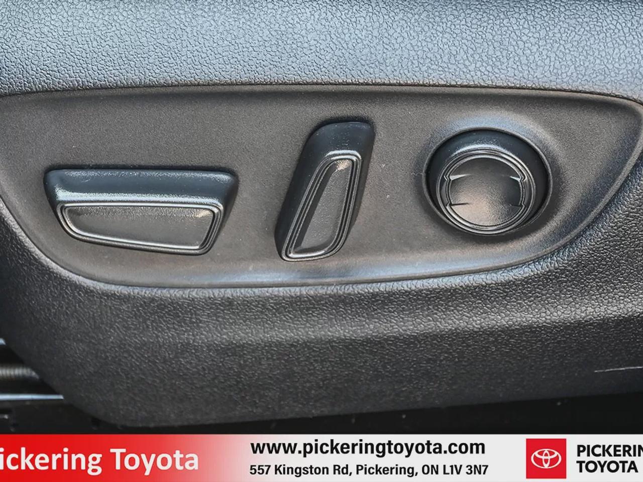 2025 Toyota RAV4 Hybrid XLE Photo