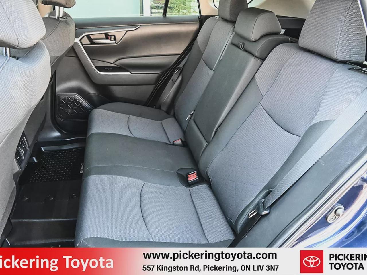 2025 Toyota RAV4 Hybrid XLE Photo