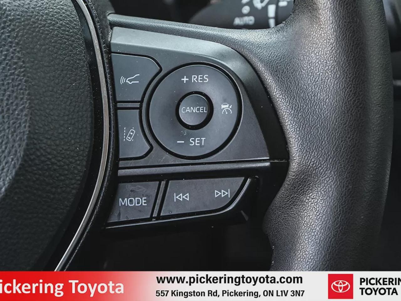 2025 Toyota RAV4 Hybrid XLE Photo