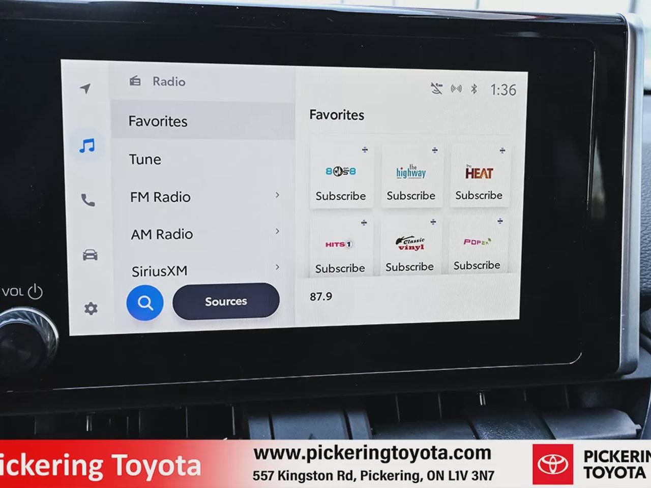 2025 Toyota RAV4 Hybrid XLE Photo