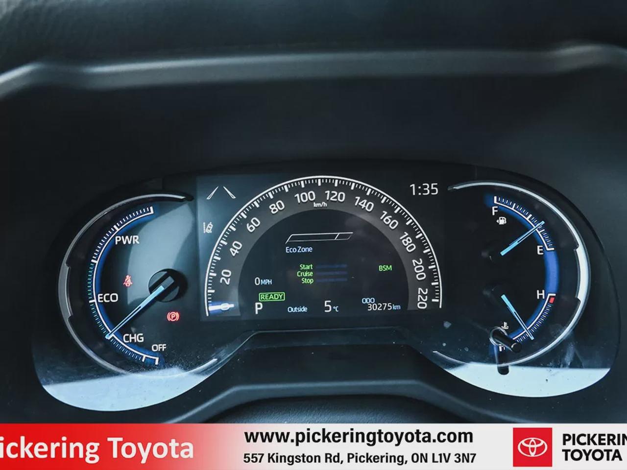 2025 Toyota RAV4 Hybrid XLE Photo