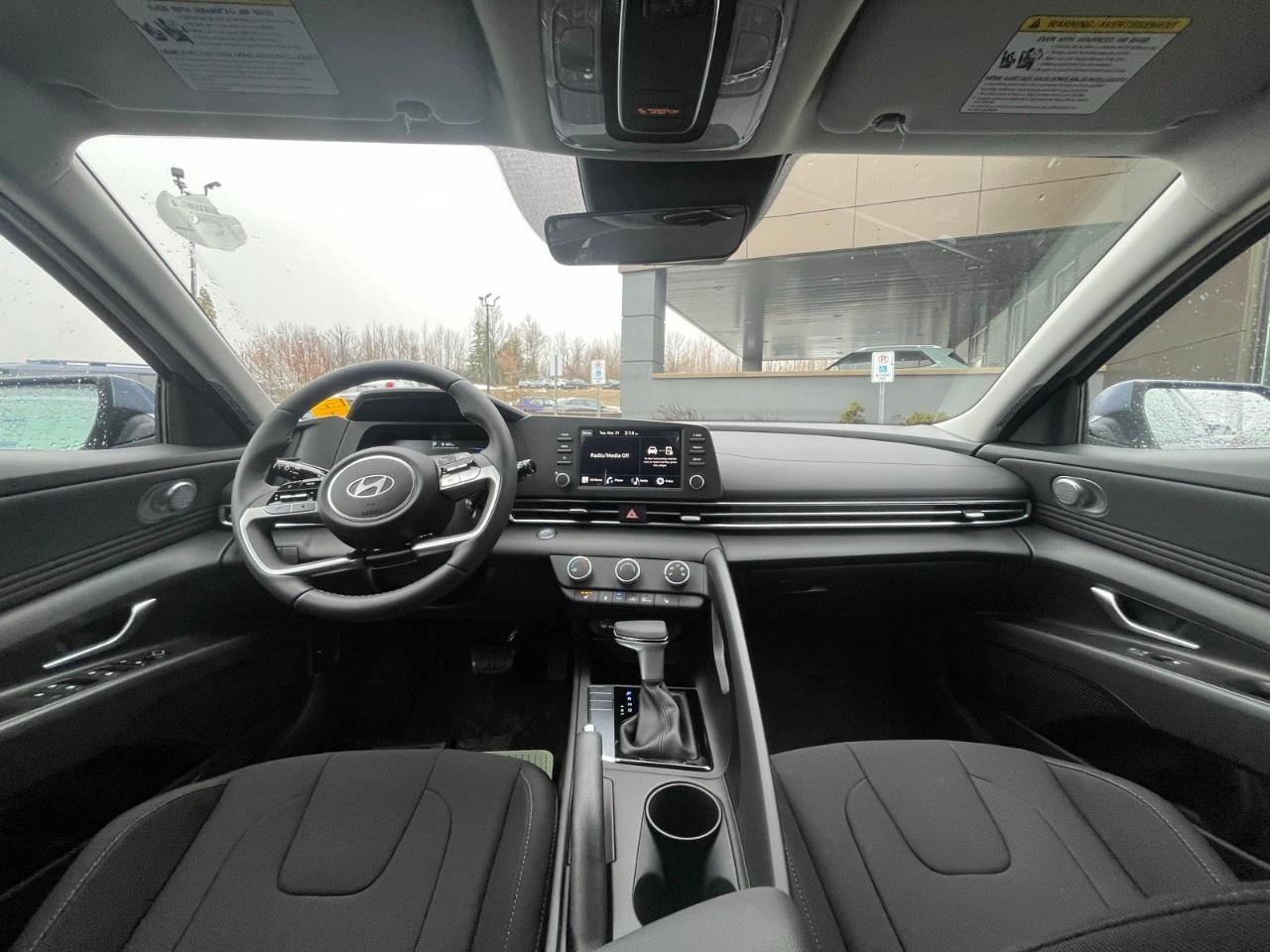 2026 Hyundai Elantra Preferred IVT Photo