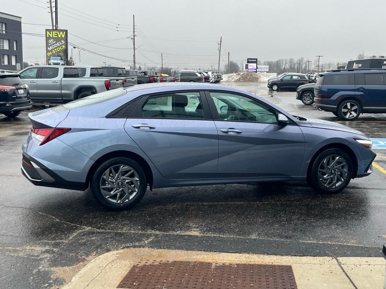 2026 Hyundai Elantra Preferred IVT Photo