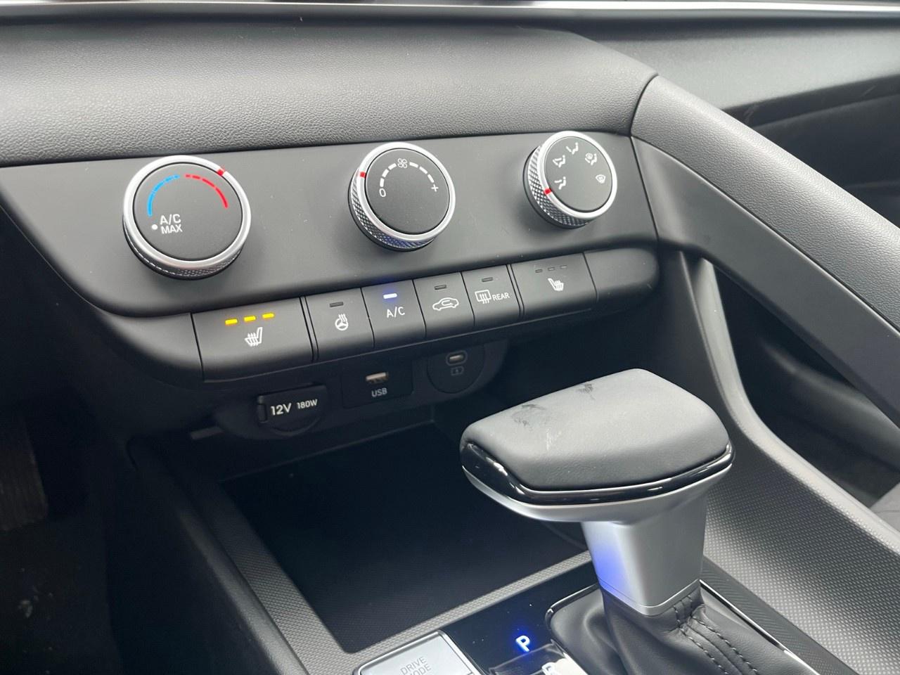 2026 Hyundai Elantra Preferred IVT Photo