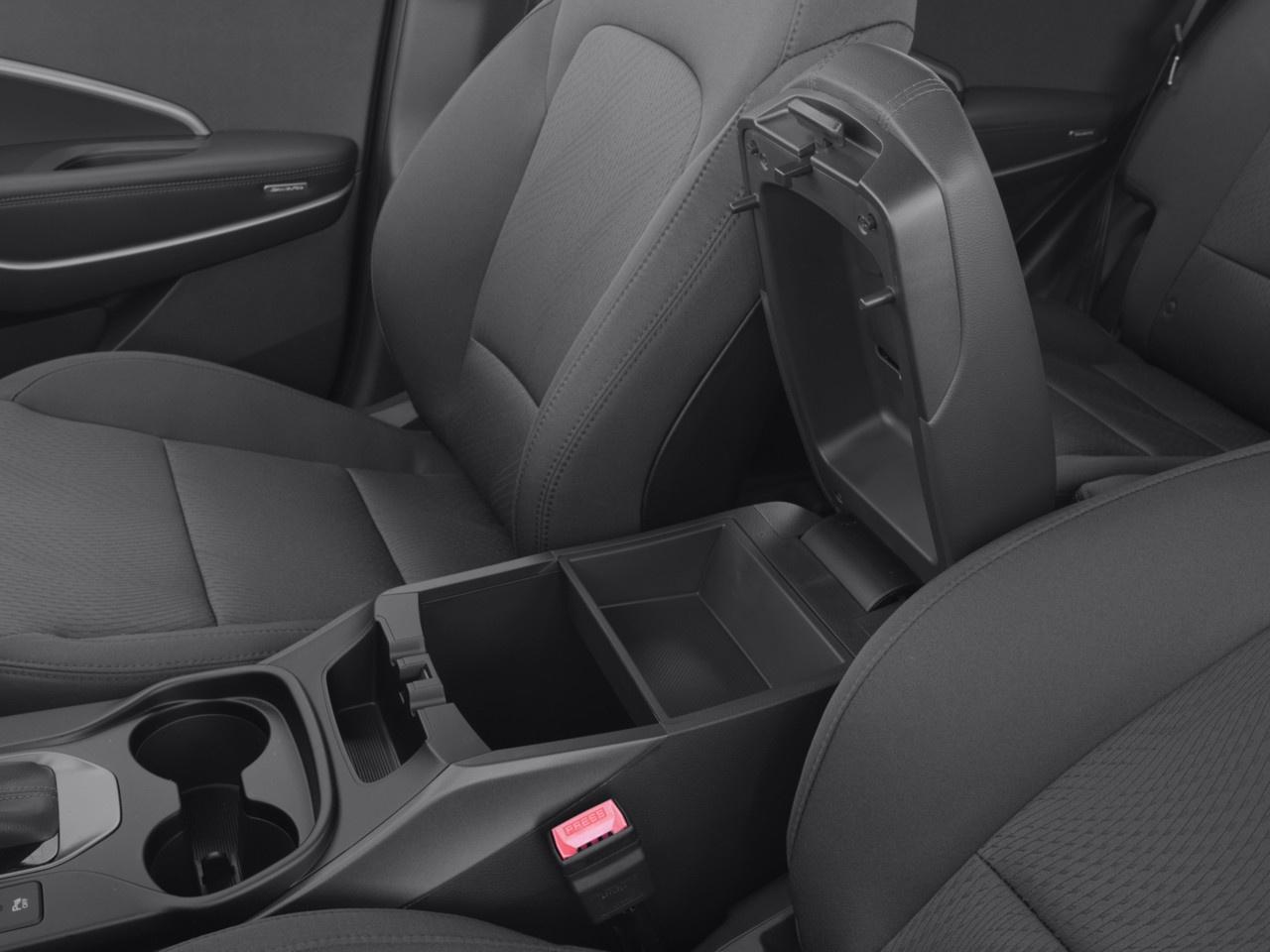 2016 Hyundai Santa Fe Sport FWD 4dr 2.4L Photo