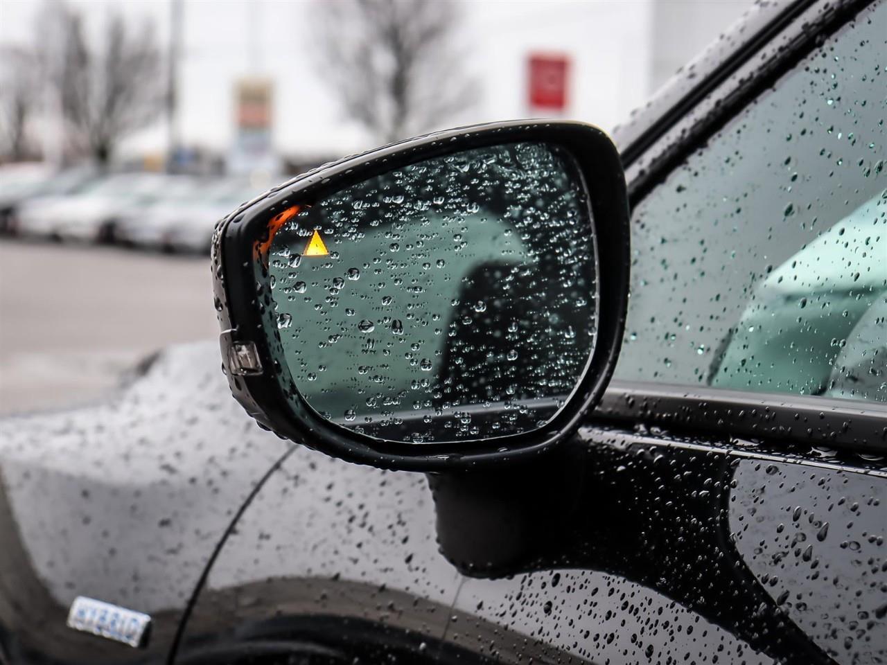 2025 Mazda CX-50 Hybrid  Photo