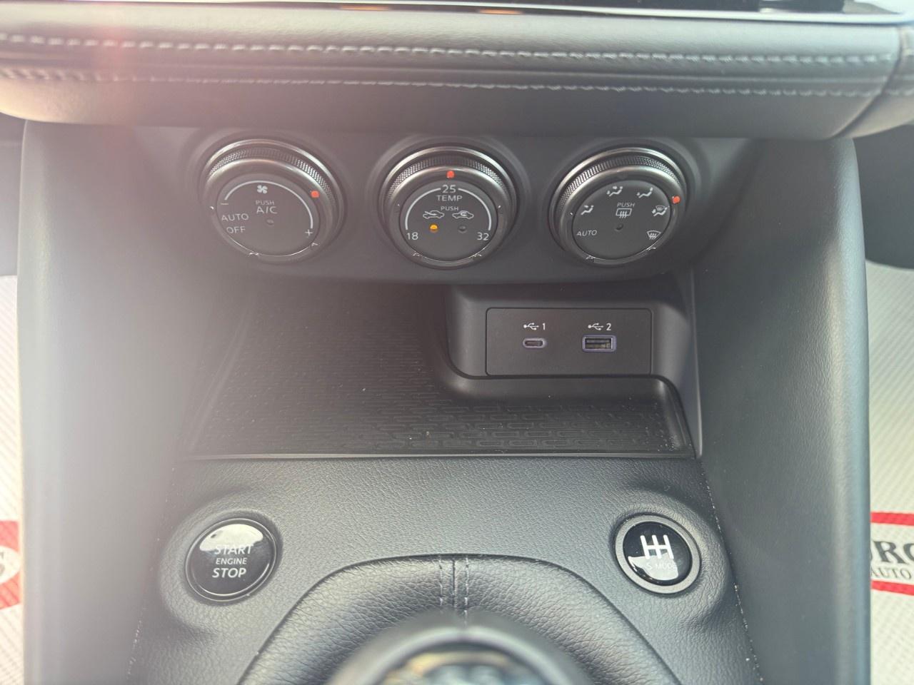2025 Nissan 370Z Performance Manual Photo