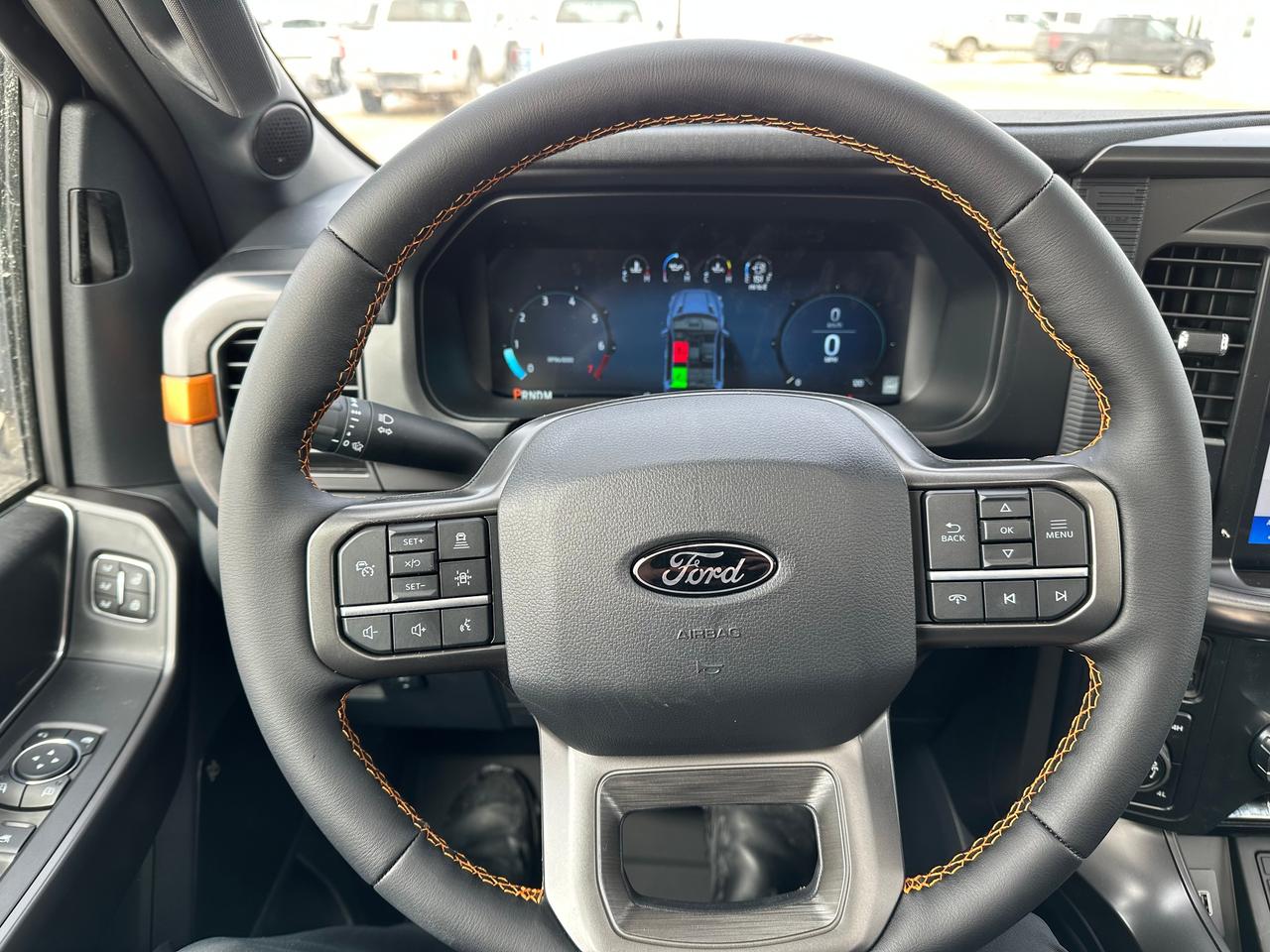 2026 Ford F-150 TREMOR 4WD SuperCrew 5.5' Box 402A Photo5