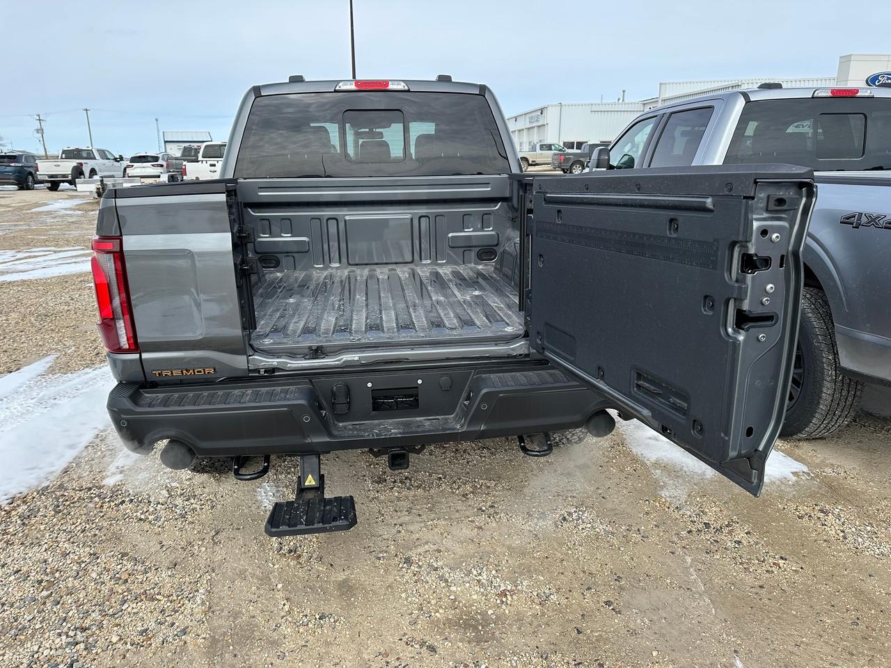 2026 Ford F-150 TREMOR 4WD SuperCrew 5.5' Box 402A Photo5