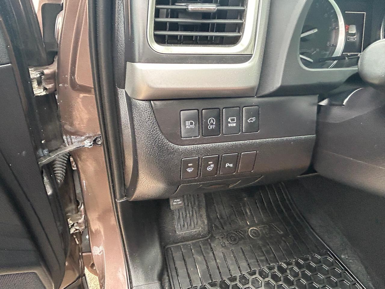 2019 Toyota Highlander LIMITED  Photo