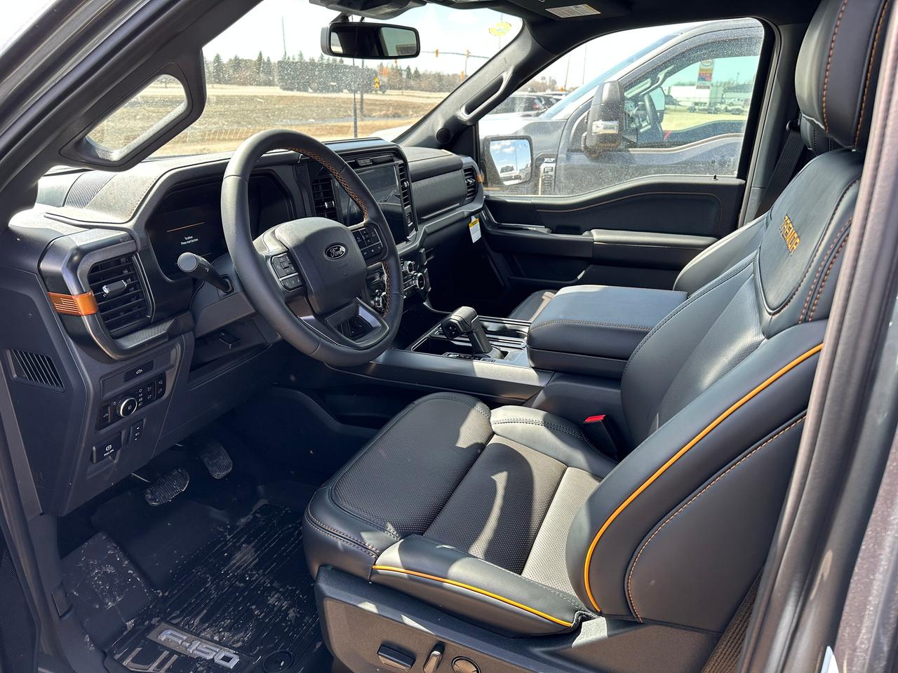 2026 Ford F-150 TREMOR 4WD SuperCrew 5.5' Box 402A Photo5