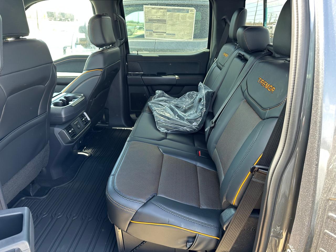 2026 Ford F-150 TREMOR 4WD SuperCrew 5.5' Box 402A Photo5
