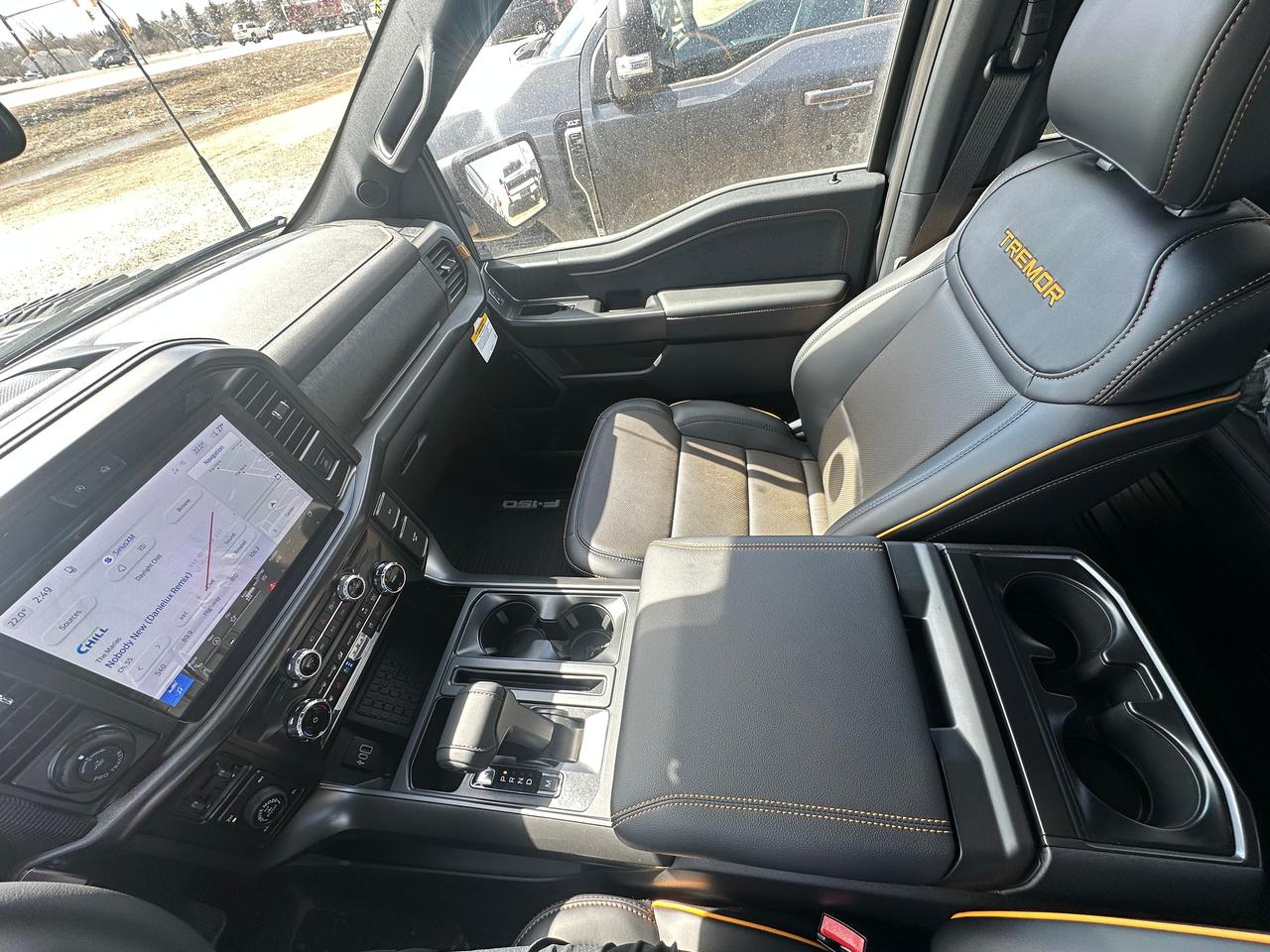 2026 Ford F-150 TREMOR 4WD SuperCrew 5.5' Box 402A Photo5