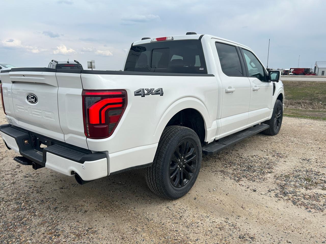 2026 Ford F-150 LARIAT 4WD SUPERCREW 5.5' BOX 502A Photo5