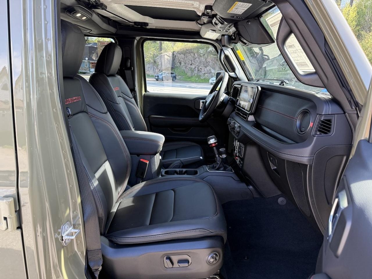2026 Jeep Wrangler Rubicon X 4x4 Photo
