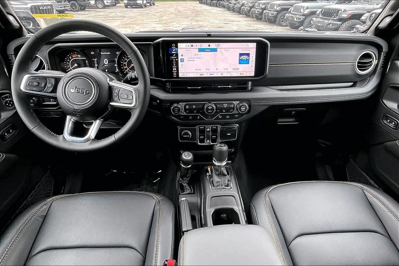 2026 Jeep Wrangler SAHARA | Leather | 18" Alloys | Hardtop | Steps Photo4