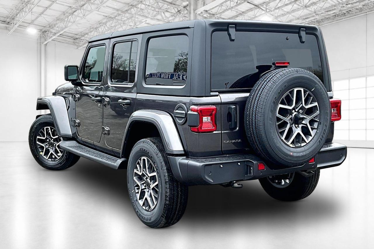 2026 Jeep Wrangler SAHARA | Leather | 18" Alloys | Hardtop | Steps Photo