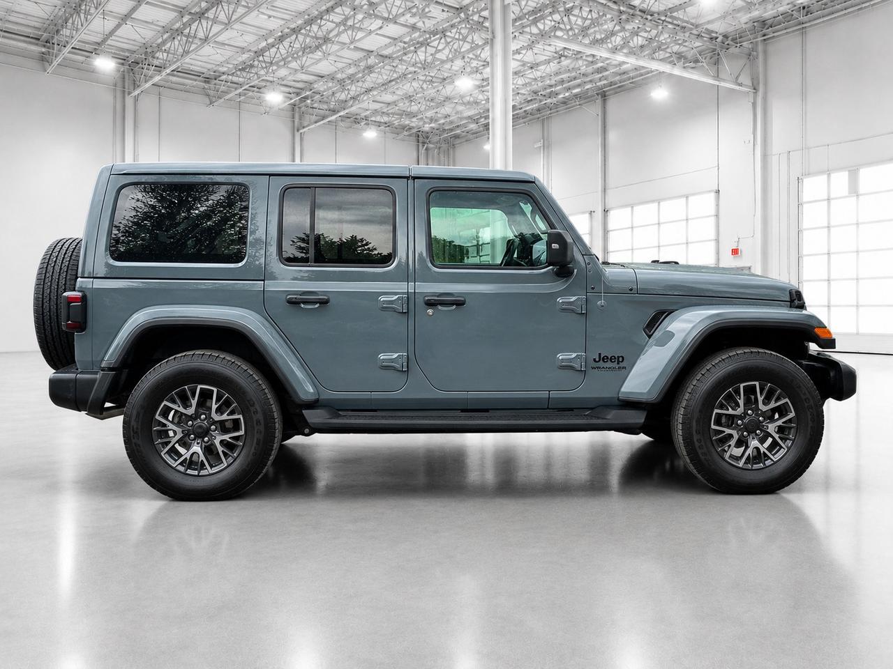 2026 Jeep Wrangler SAHARA | Hardtop | Leather | Tow Pkg | 18" Wheels Photo