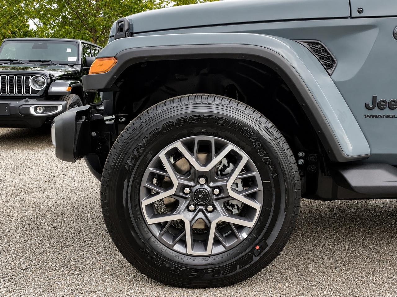 2026 Jeep Wrangler SAHARA | Hardtop | Leather | Tow Pkg | 18" Wheels Photo