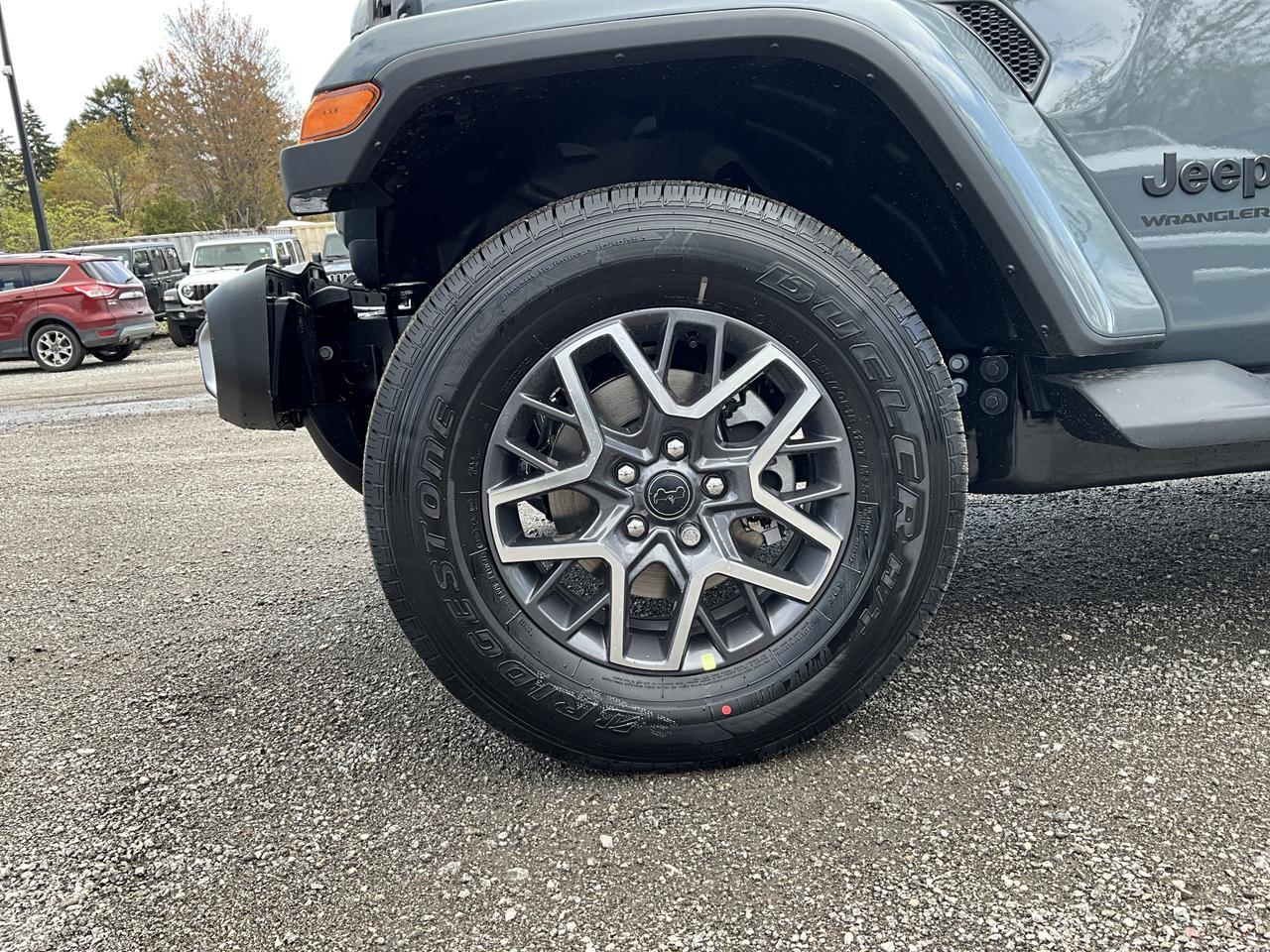 2026 Jeep Wrangler SAHARA | Leather | 18" Alloys | Hardtop | Steps Photo
