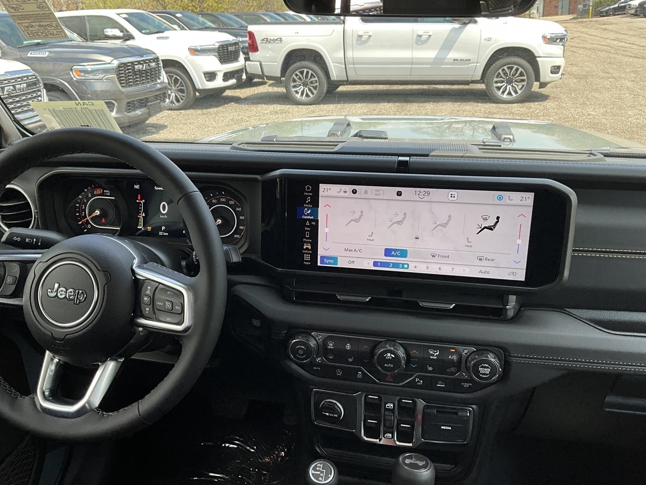 2026 Jeep Wrangler SAHARA | Leather | 18" Alloys | Hardtop | Steps Photo